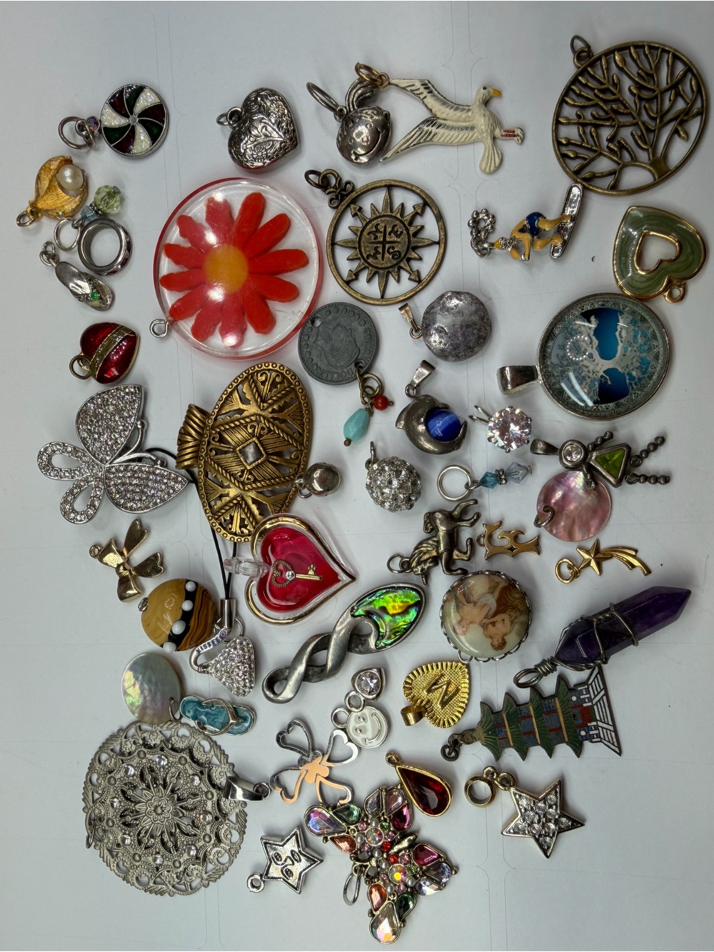 47 Pc Vintage Charm Pendant Findings Lot Jewelry Making Repurpose Craft Jewelry